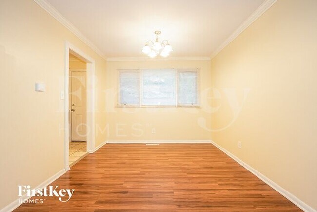 Photo - 148 Berkshire Dr