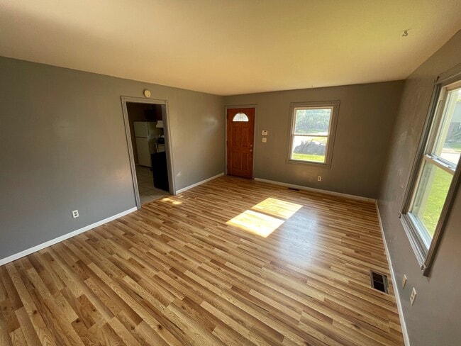 Building Photo - 5212 Bahia Dr