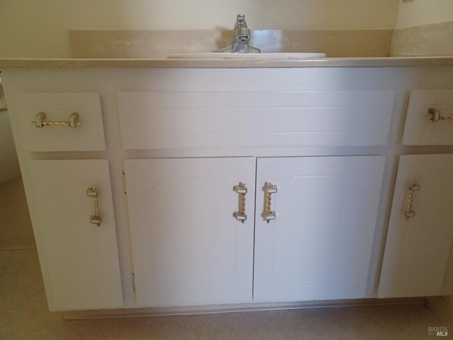 Photo - 214 Cottonwood Cir