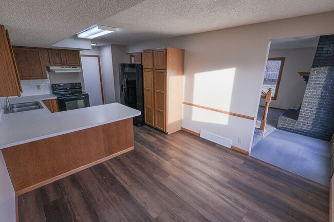 Photo - 5500 S 31st St