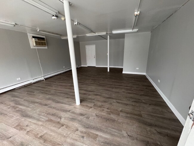 3036 Chicago Rd
