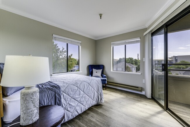 San Leandro Senior Living