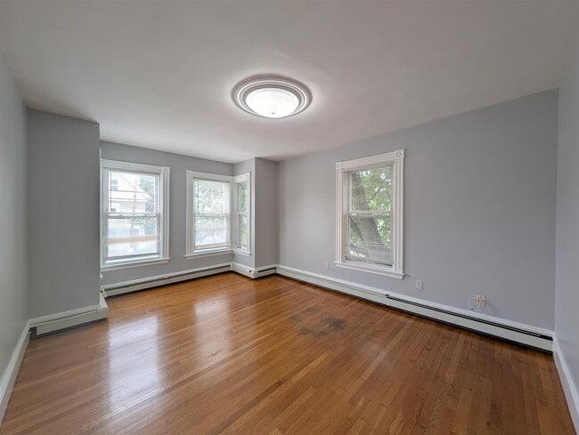 Photo - 322 Beacon St Unit 2