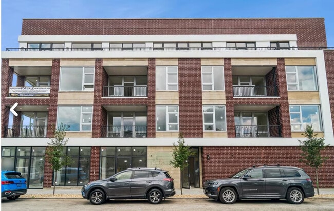 Building Photo - 2105 W Caton St