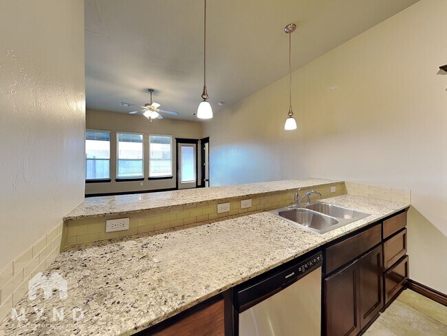 Photo - 1130 Merlin Dr