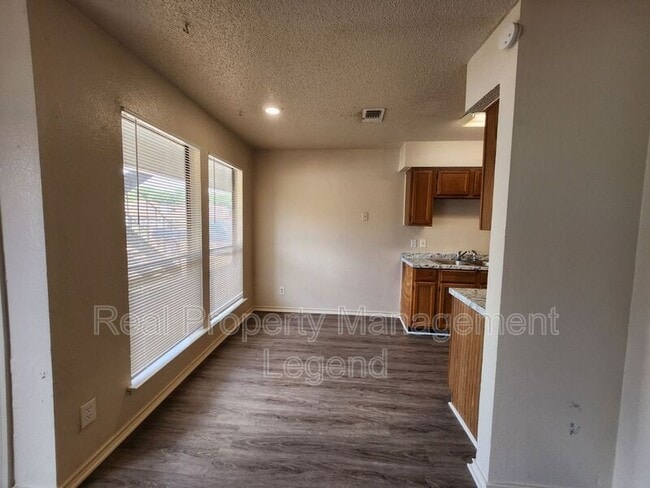Photo - 151 Allencrest Dr