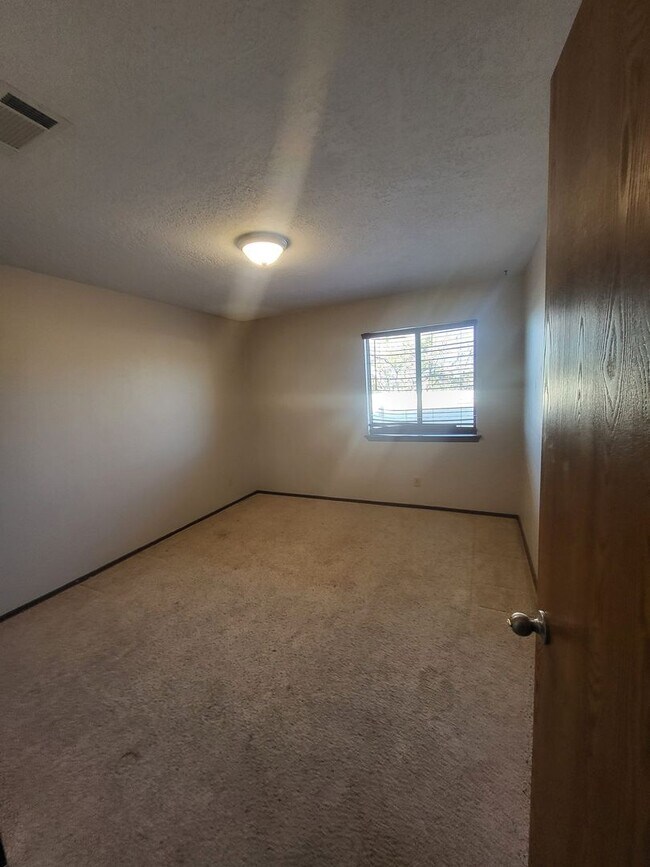 Photo - Prospectors Point NE Condo 2 Bedroom, 2 story, 1 1/2 Bath, 1 car garage