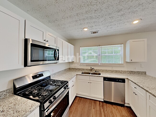 Photo - 2999 Storybook Ln