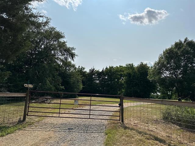 Photo - 1585 N State Hwy 78