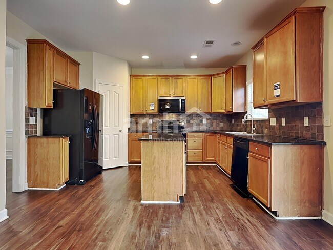 Photo - 2849 Watercrest Dr NW