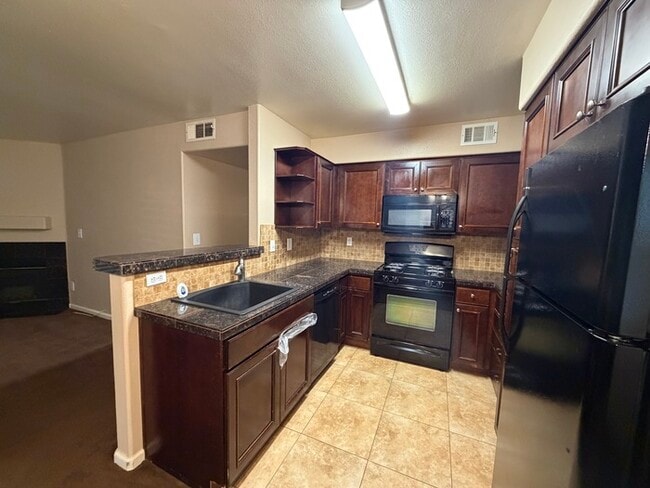 Photo - Carry Over Showing: This property has been shown before and will be rented to the first most qual...