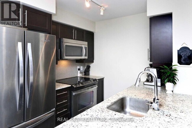 Photo - 35 Bastion St Unit 1212