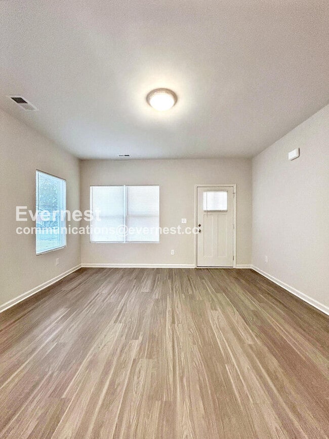 Photo - 314 N Correll St