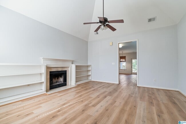 Photo - 2118 Adkins Pl