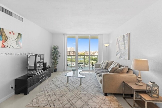 Building Photo - 3801 S Ocean Dr Unit 10Q Rental