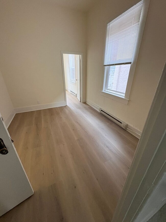 27 St Louis Alley Unit 1