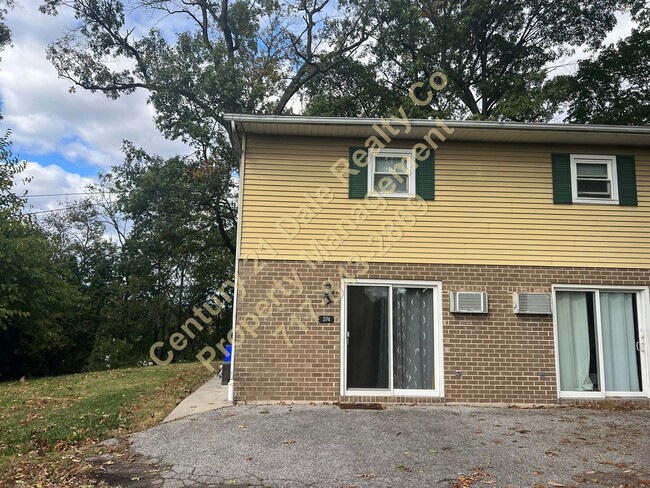 Building Photo - 2BR, 1.5 Bath home in Dallastown School Di... Unit 374