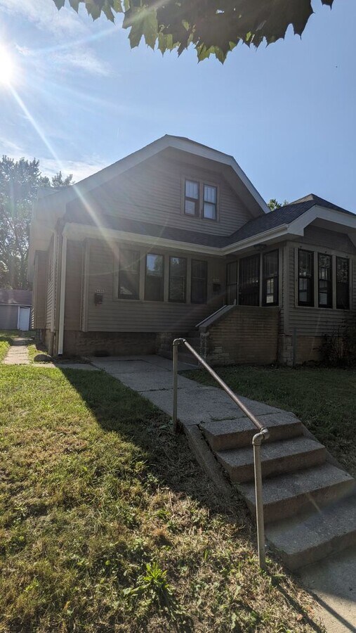 Photo - 2545 N 52nd St Apartment Unit 2545