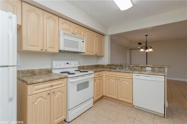 Photo - 5641 Riverside Dr Unidad 202B1