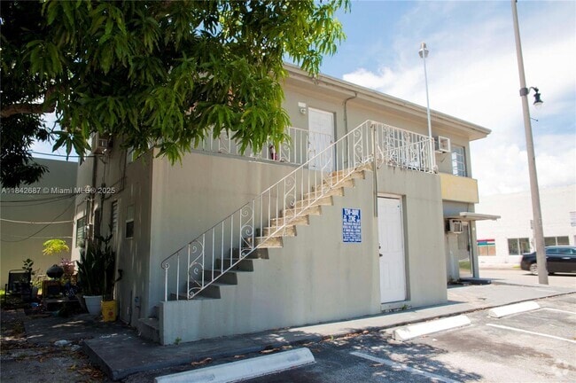 Building Photo - 1323 N Federal Hwy Unit 7 Rental