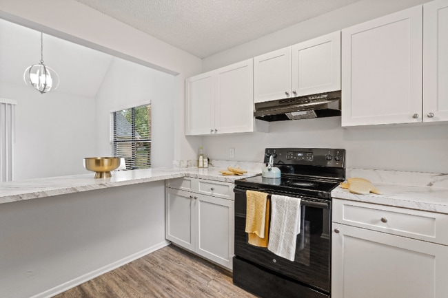 Photo - 2550 W Bird St