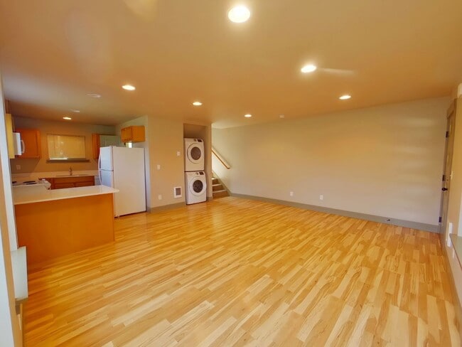 Photo - 576-578 East 15th Alley Unidad 578 East 15th Alley