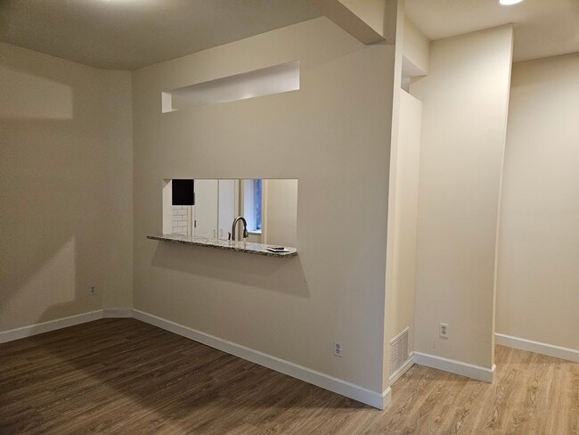 Kitchen passthru - 4626 Westminster Place Unit Apt C