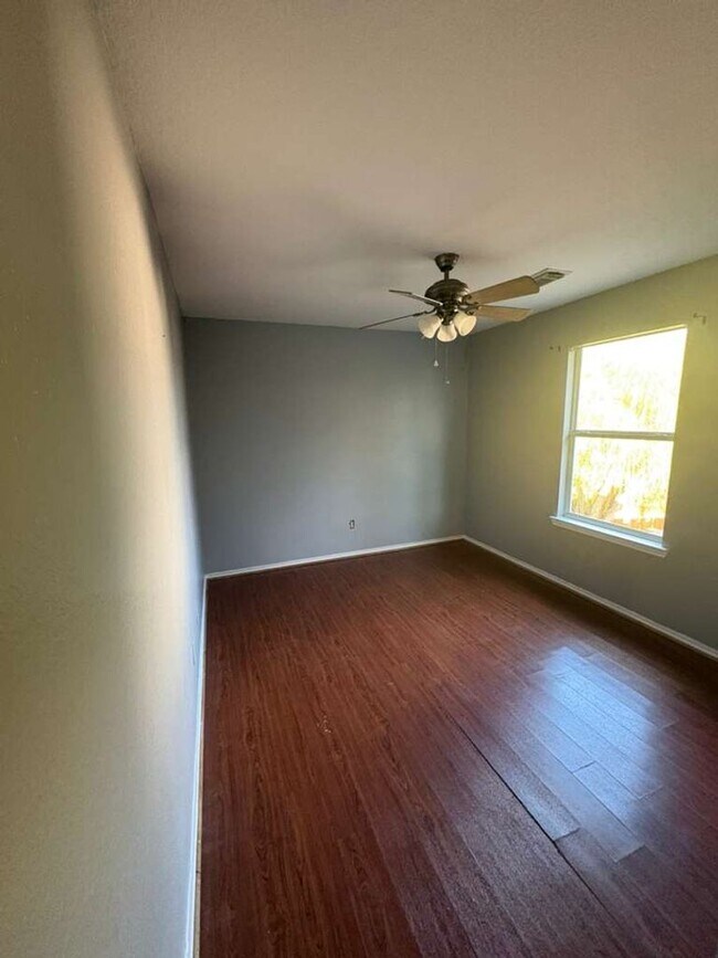 Photo - BREATHTAKING HOME!! VERY BEAUTIFUL IT WONT DISAPPOINT!