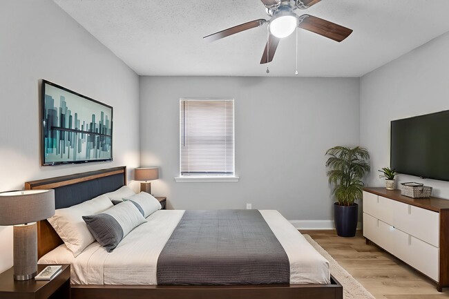 Pineview Apartments