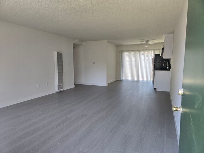 2072 S Nautical St Unidad 2