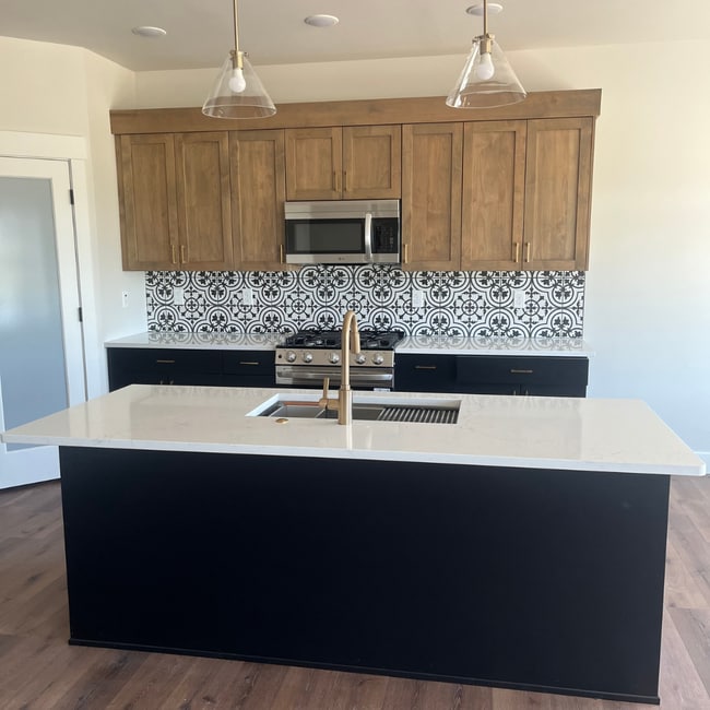 Photo - 475 River Bend Ln
