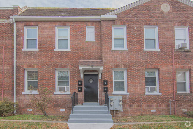 Building Photo - 1629 W Virginia Ave NE Unit 3 Rental