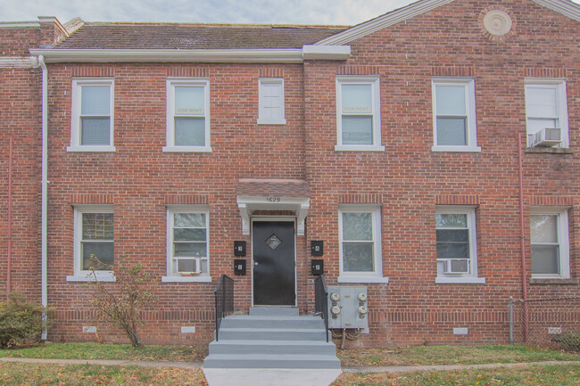 Photo - 1629 W Virginia Ave NE Apartments Unit 3