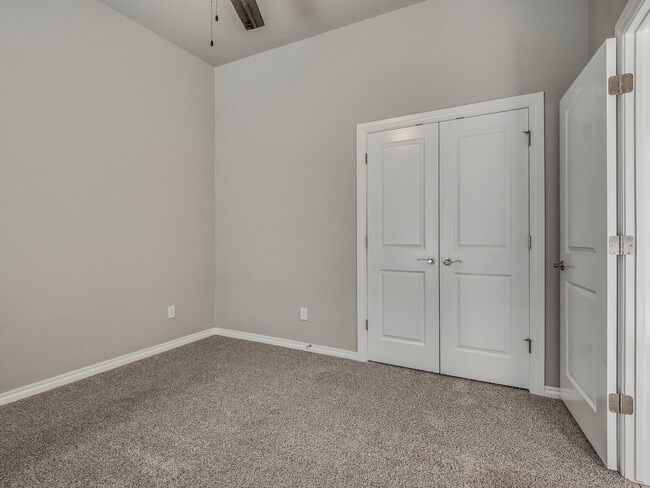 Photo - 9205 NW 116th St