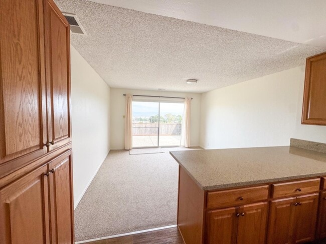 Photo - 26 Camelot Ct