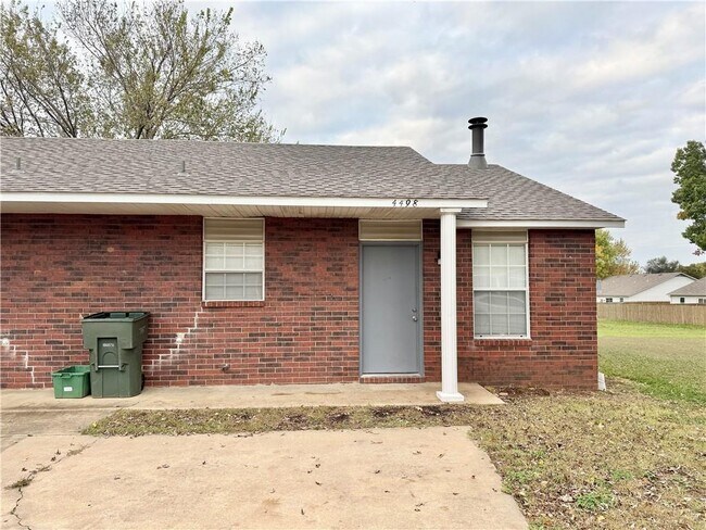 Building Photo - 4498 W Renee Ct