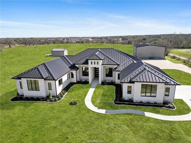 Photo - 4558 Hicks Ln