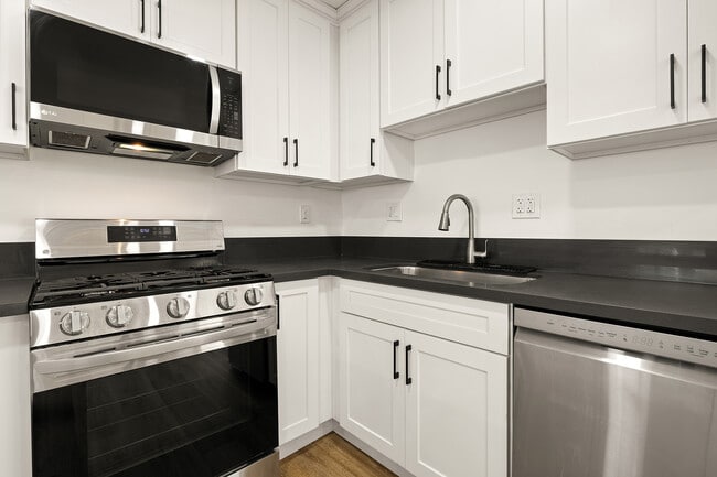 Photo - 715 Sunset Ave