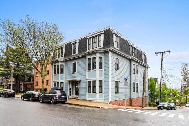 Building Photo - 82 Highland Ave Unit 2 Rental