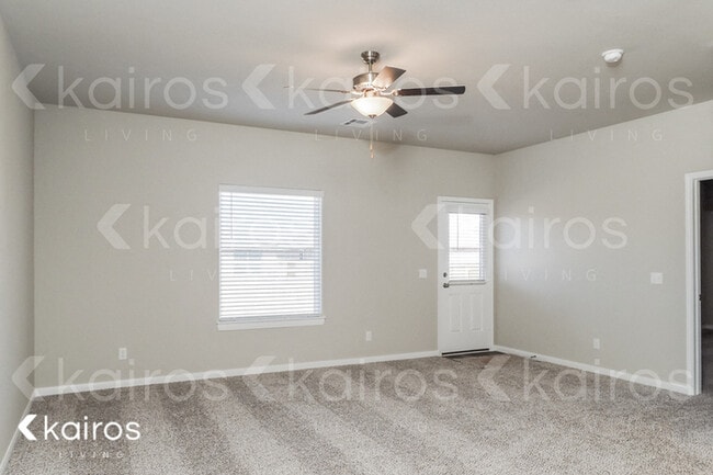 Photo - 905 NW 4th St