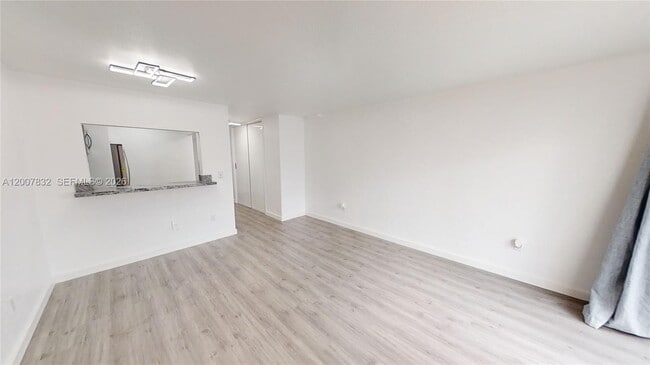 Photo - 1441 Lincoln Rd Unit 309