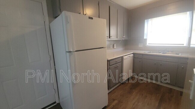 Photo - 4428 Bonnell Dr NW Unit Apt B