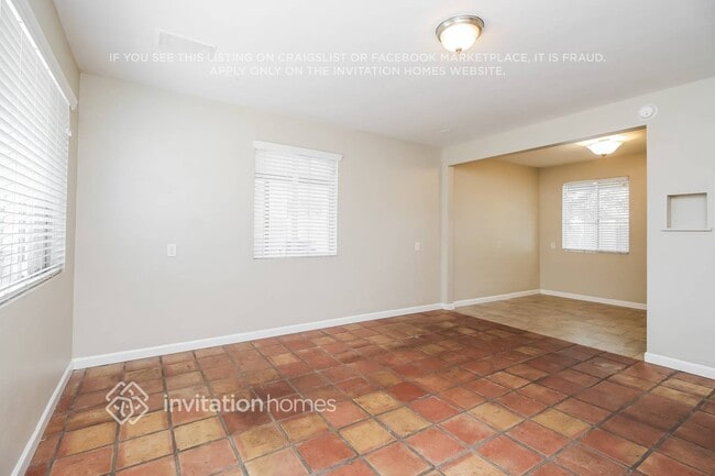 Photo - 4402 S Park Dr