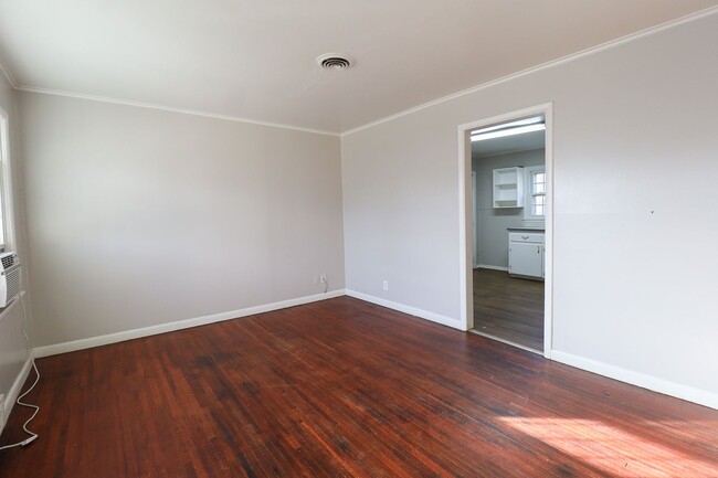 Photo - Beautifully Redone 3 Bedroom House! Available for Immediate Move in!