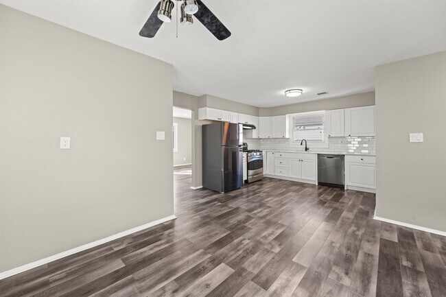 Photo - 516 Ave E Unit 2