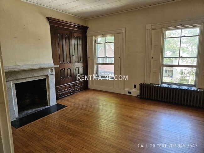 11 Hudson St