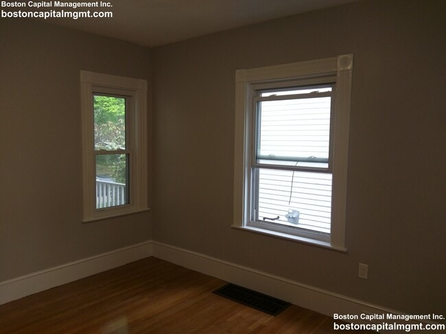 Photo - 30 Touro Ave