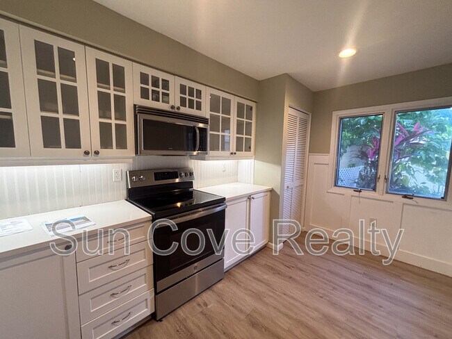 Photo - 4518 Ascot Cir S