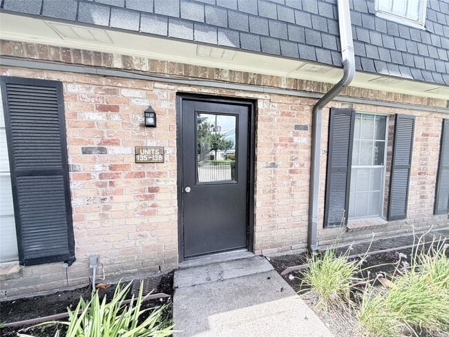 Photo - 9031 Gaylord Dr Unit 135