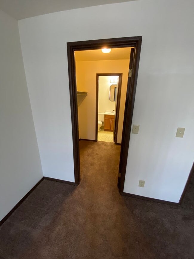 Village Apartments (St. Pt.)